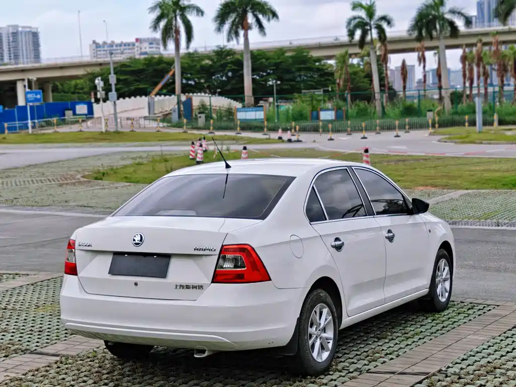 Skoda Rapid 2016