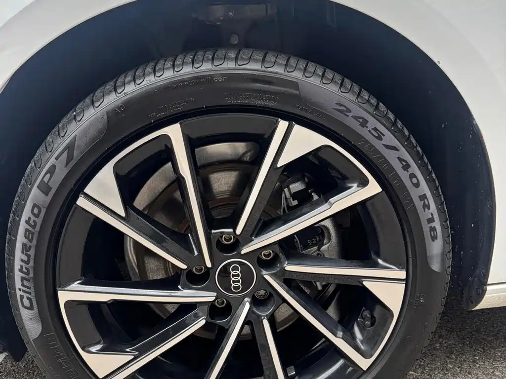 Audi A4L 2024