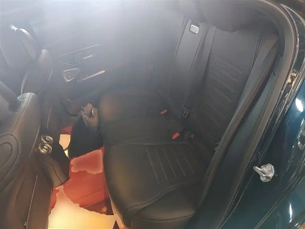 Mercedes-Benz C-Class 2023 — фото 17