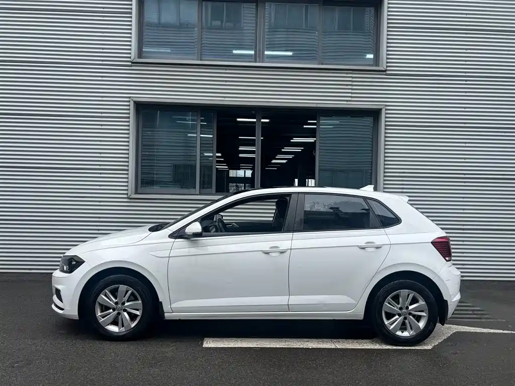 Volkswagen Polo 2021