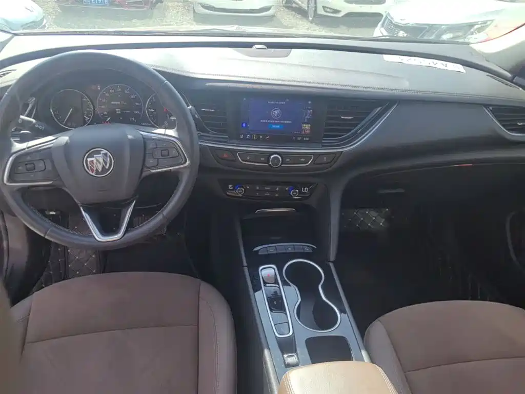 Buick Regal 2021 — фото 10