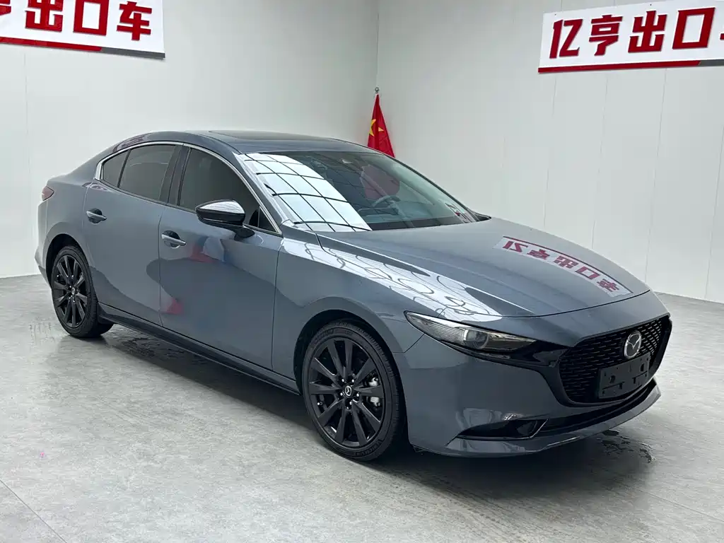 Mazda 3 Axela 2022
