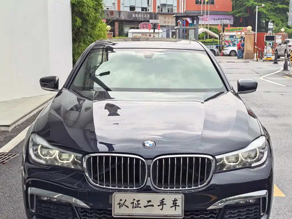 BMW 7 Series 2019 — фото 2