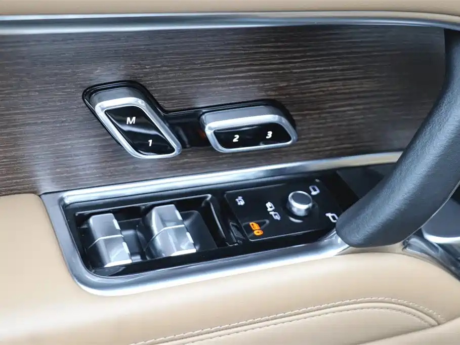 Land Rover Range Rover 2024 — фото 12