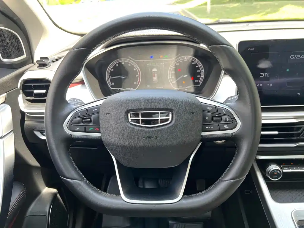Geely Binyue 2021