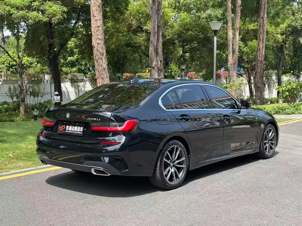 BMW 3 Series 2020 — фото 16