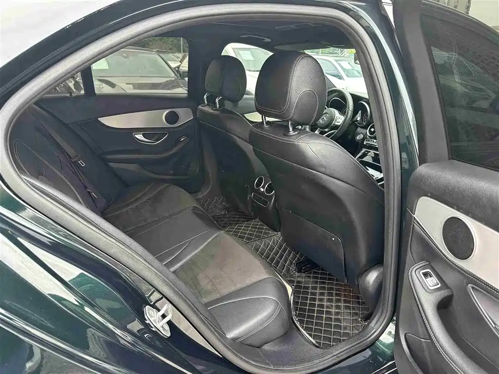Mercedes-Benz C-Class 2018 — фото 4
