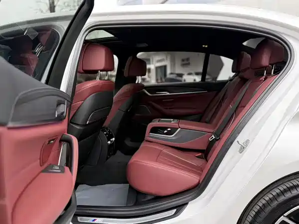 BMW 5 Series 2023