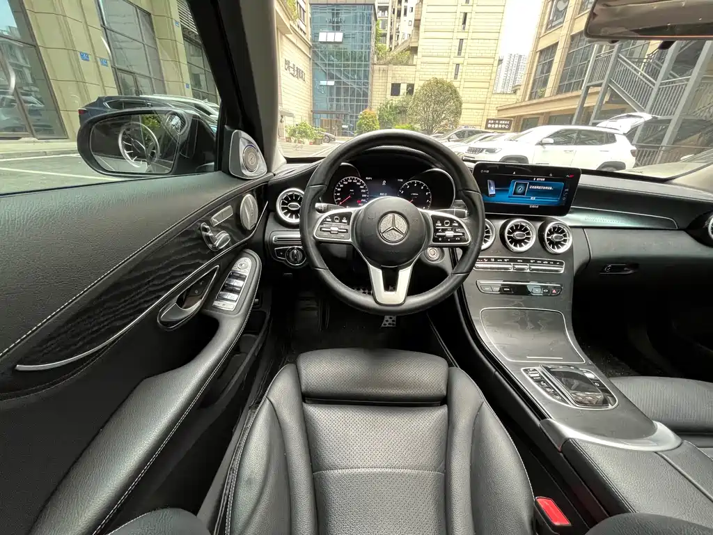 Mercedes-Benz C-Class 2019 — фото 12