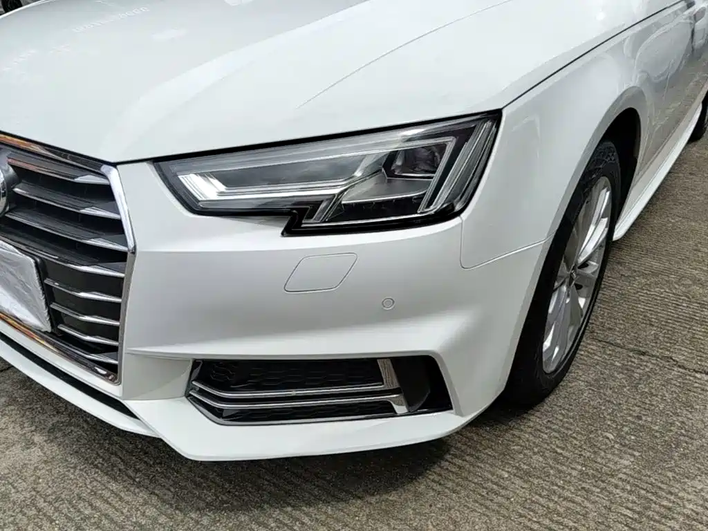 Audi A4L 2020 — фото 24