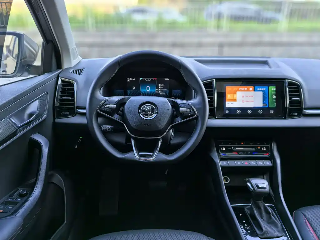 Skoda Karoq 2022 — фото 10