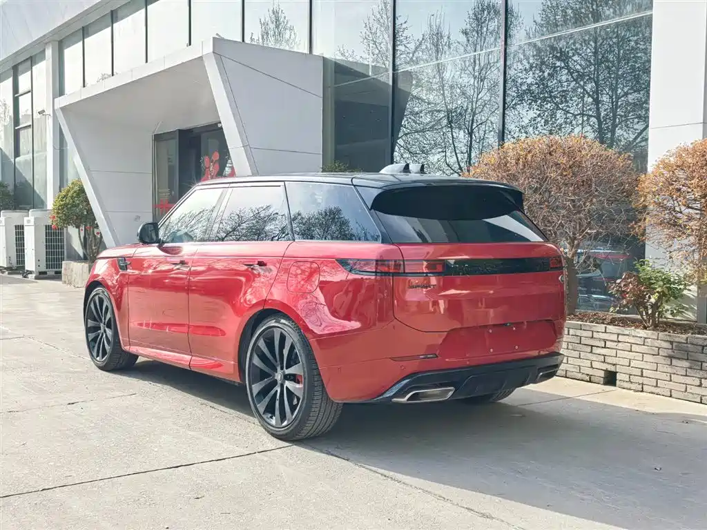 Land Rover Sport PHEV 2025 — фото 3