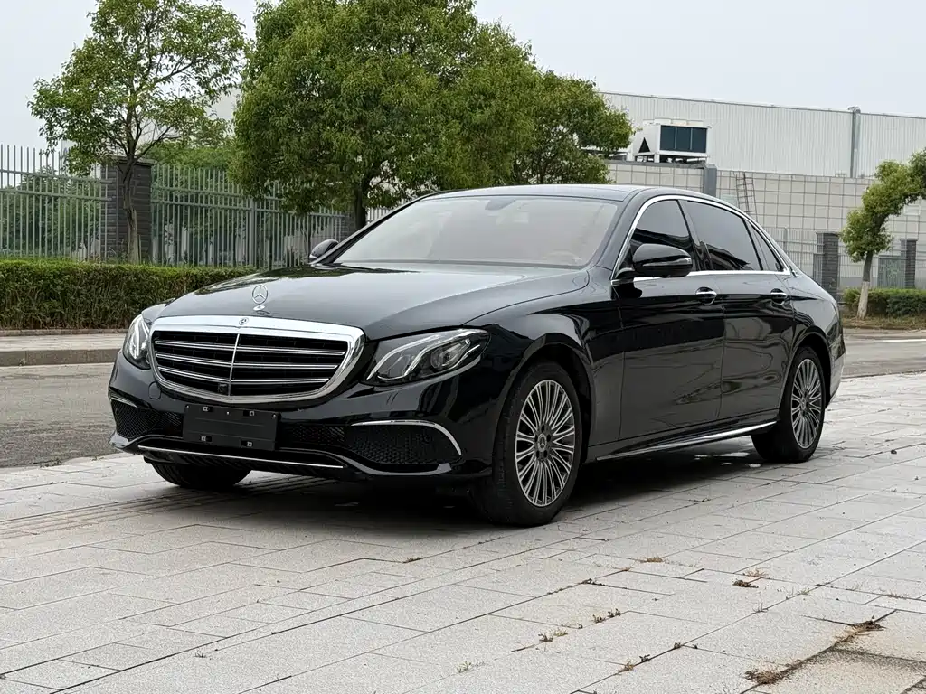 Mercedes-Benz E-Class 2019 — фото 1