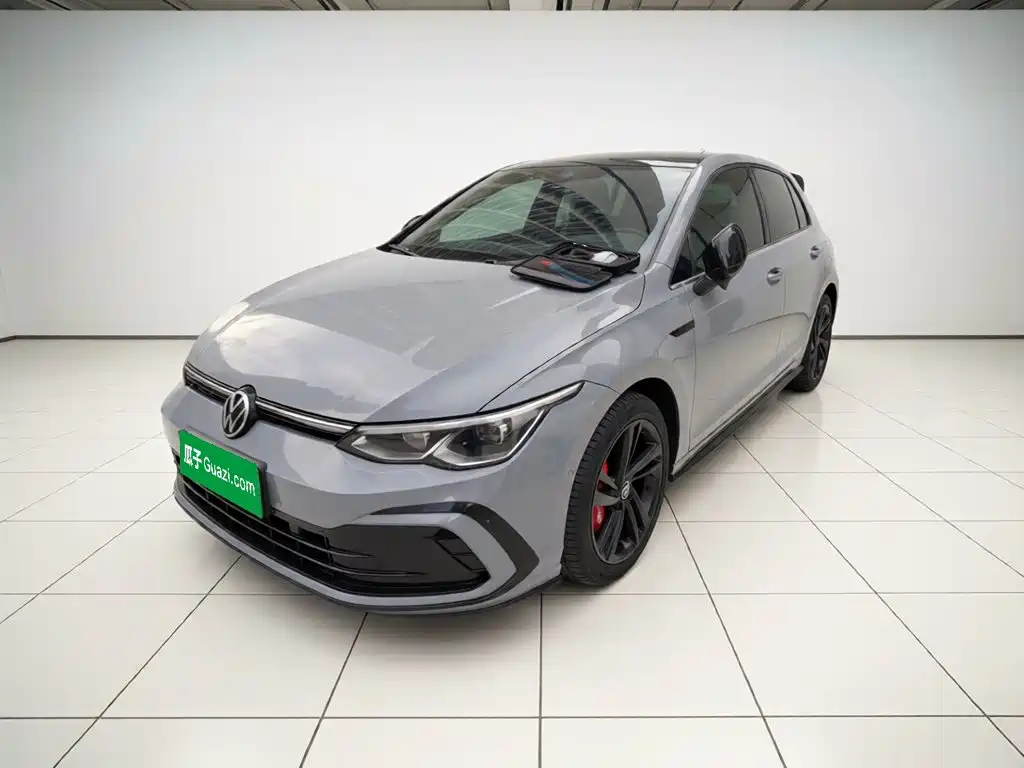 Volkswagen Golf 2021