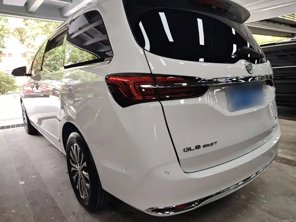 Buick GL8 2021