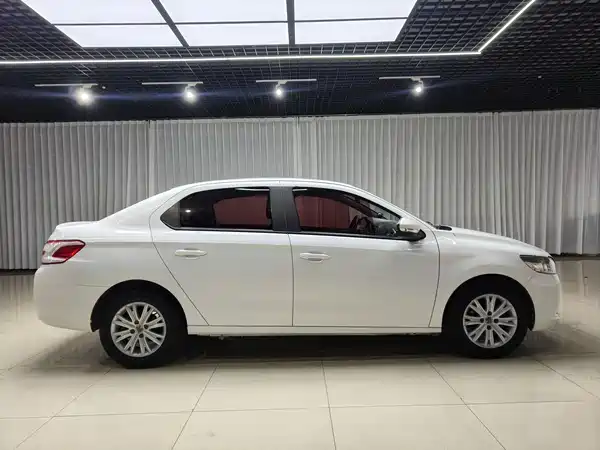 Peugeot 301 2016