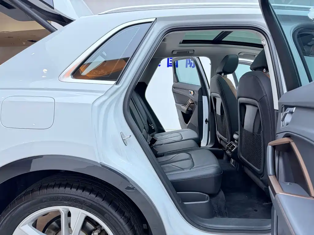 Audi Q3 2023 — фото 18