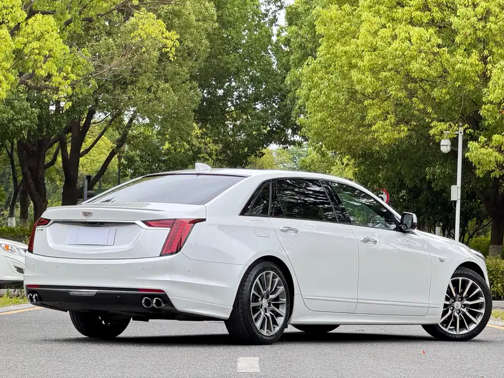 Cadillac CT6 2019 — фото 3