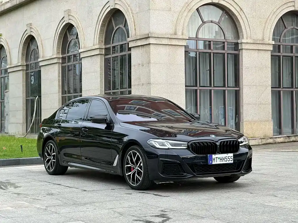 BMW 5 Series 2021