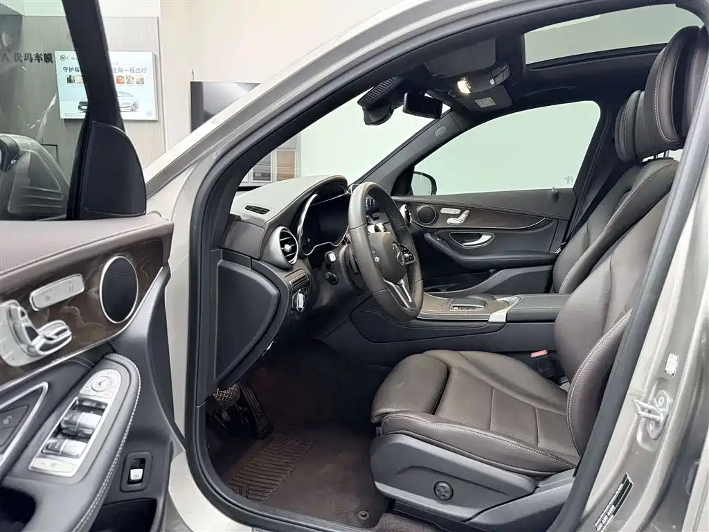 Mercedes-Benz GLC 2020 — фото 17