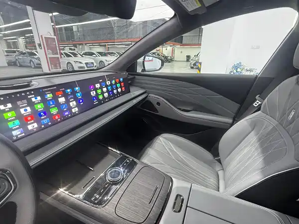 Geely Galaxy E8 2025