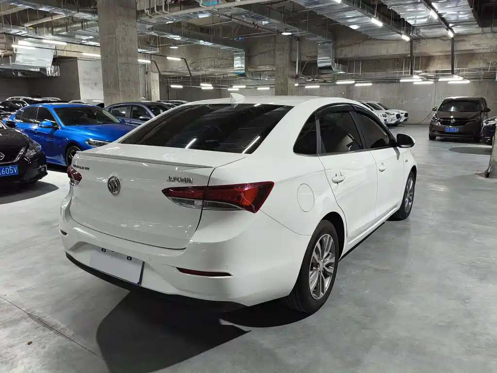 Buick Excelle 2021 — фото 11