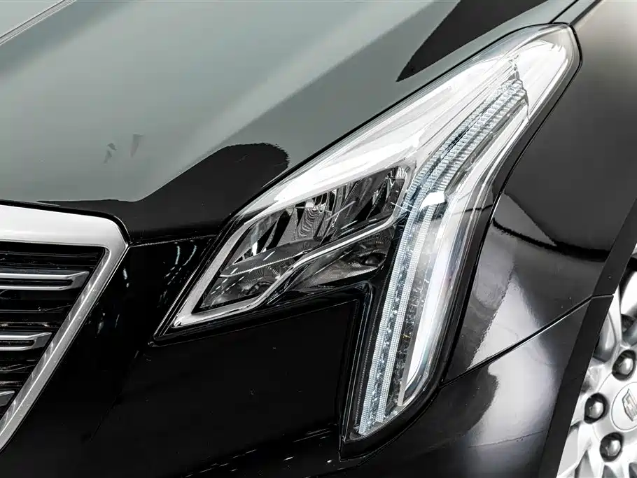 Cadillac XTS 2018 — фото 4
