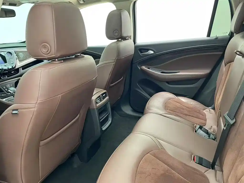 Buick Envision Plus 2017 — фото 14