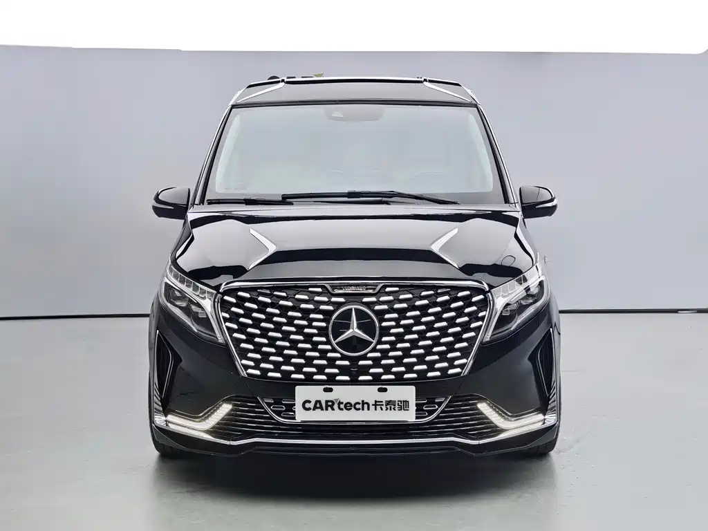 Mercedes-Benz V-Class 2023 — фото 2