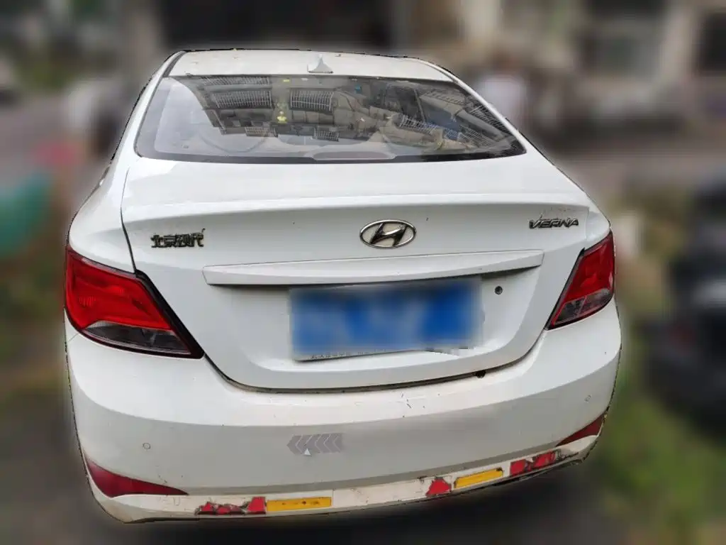 Hyundai Verna 2015