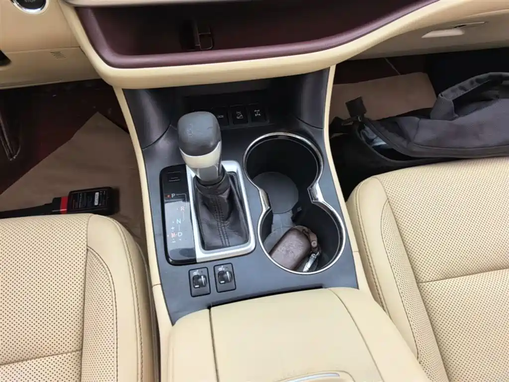 Toyota Highlander 2016 — фото 14