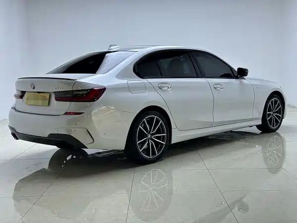 BMW 3 Series 2022