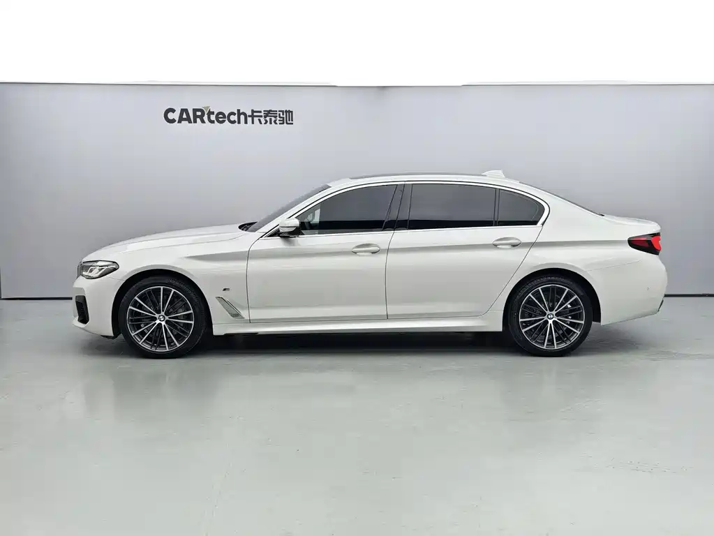 BMW 5 Series 2023