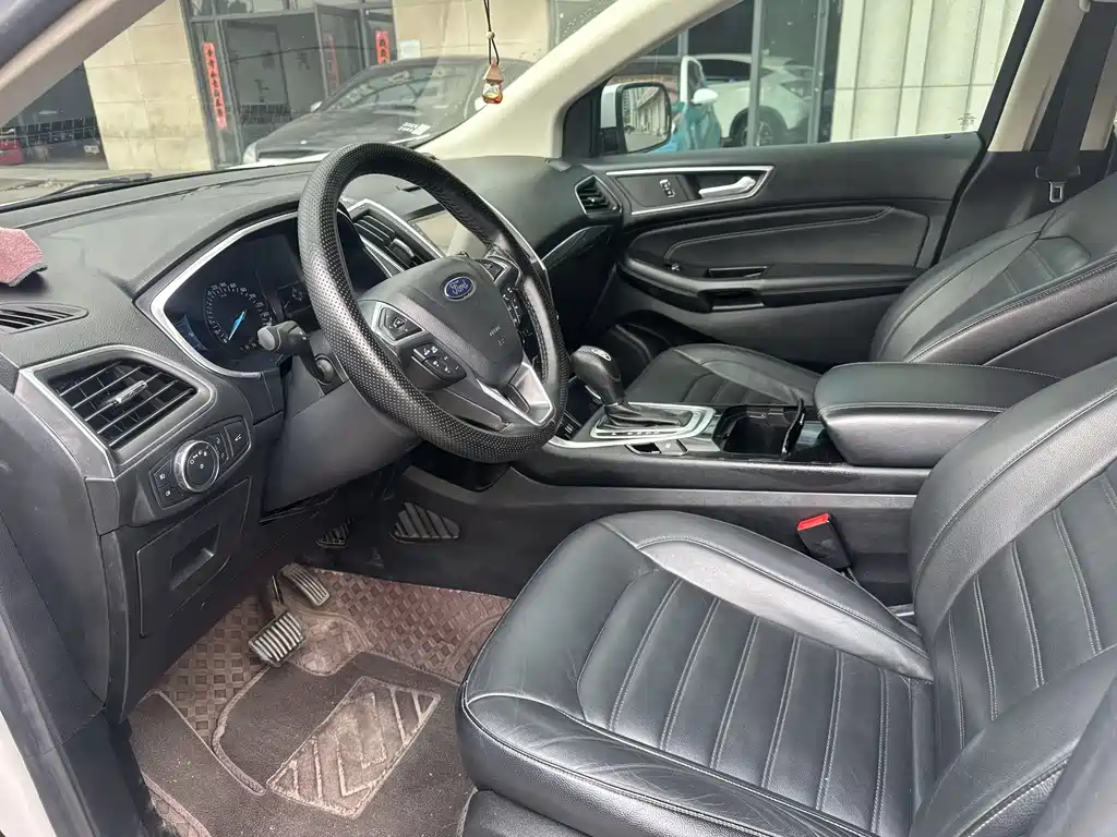 Ford Edge 2015 — фото 9