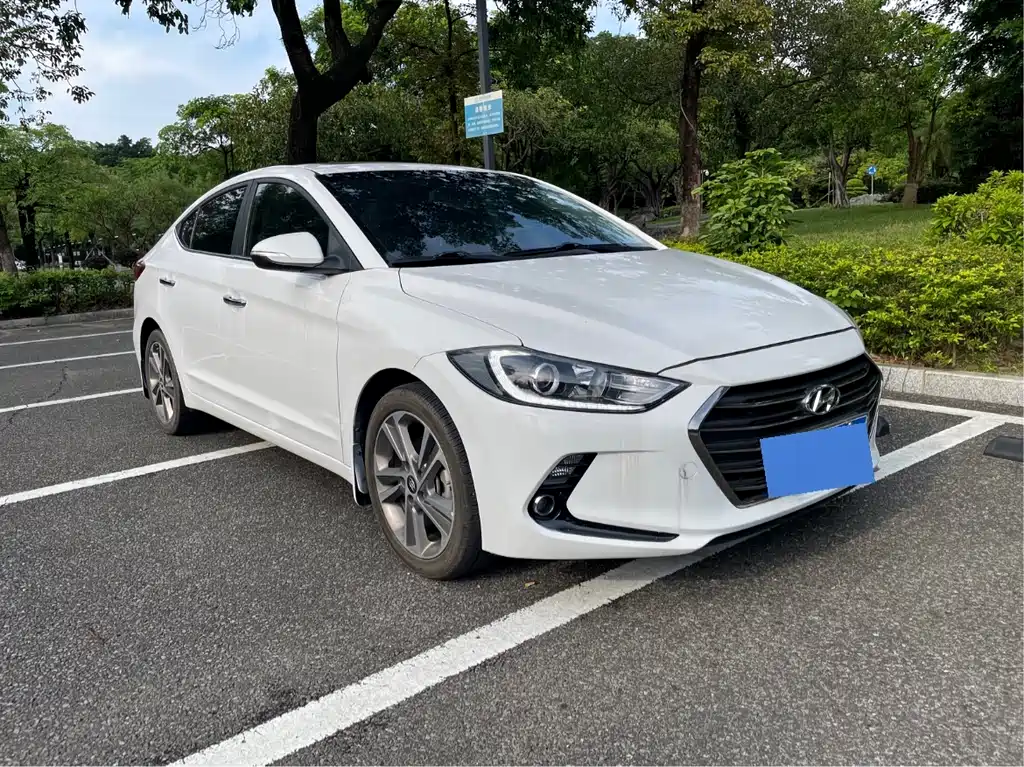 Hyundai Elantra 2018