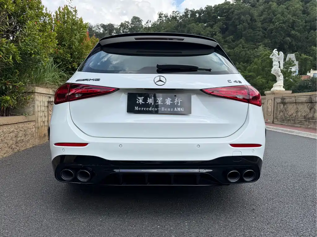 Mercedes-Benz C-Class AMG 2024 — фото 4
