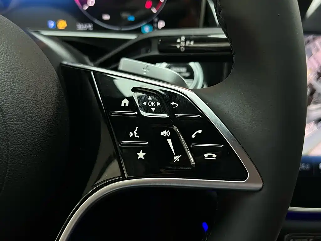 Mercedes-Benz E-Class 2025 — фото 22