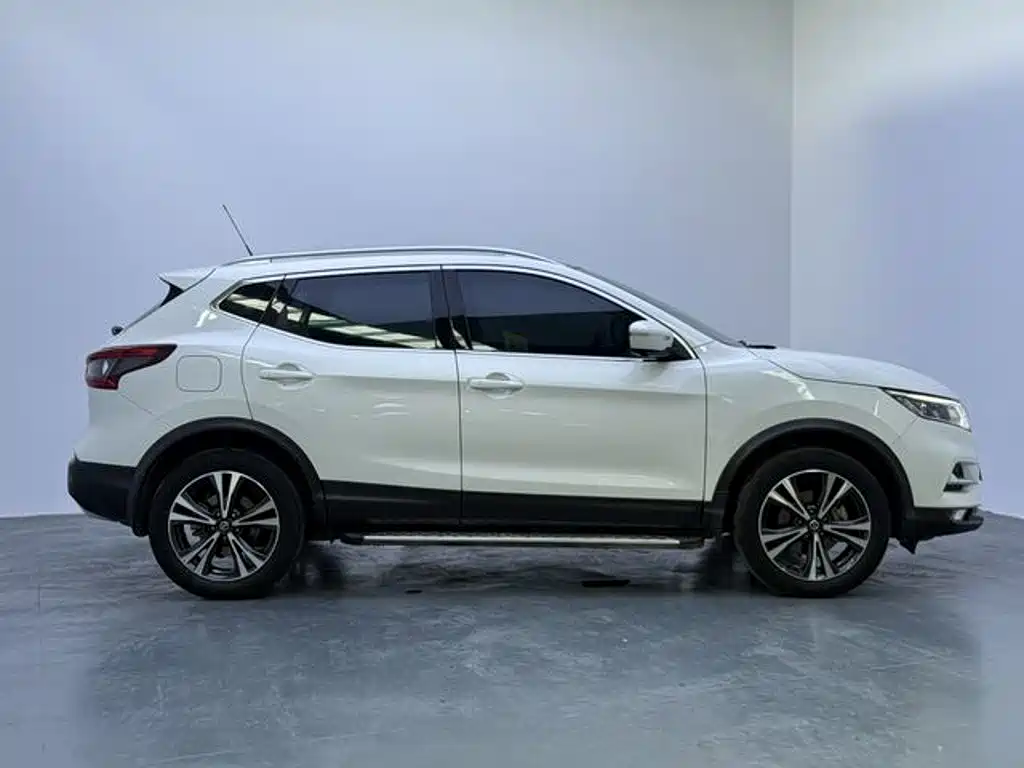 Nissan Qashqai 2022 — фото 11
