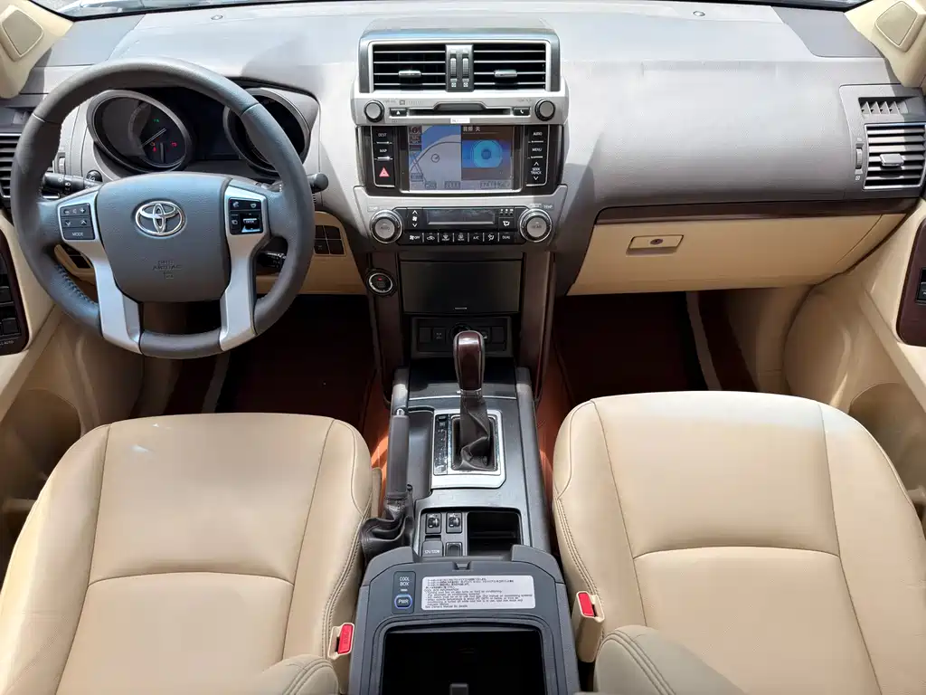 Toyota Prado 2015 — фото 11