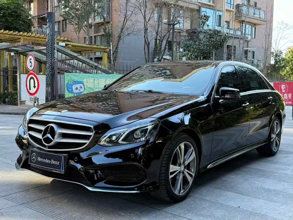 Mercedes-Benz E-Class 2014 — фото 36
