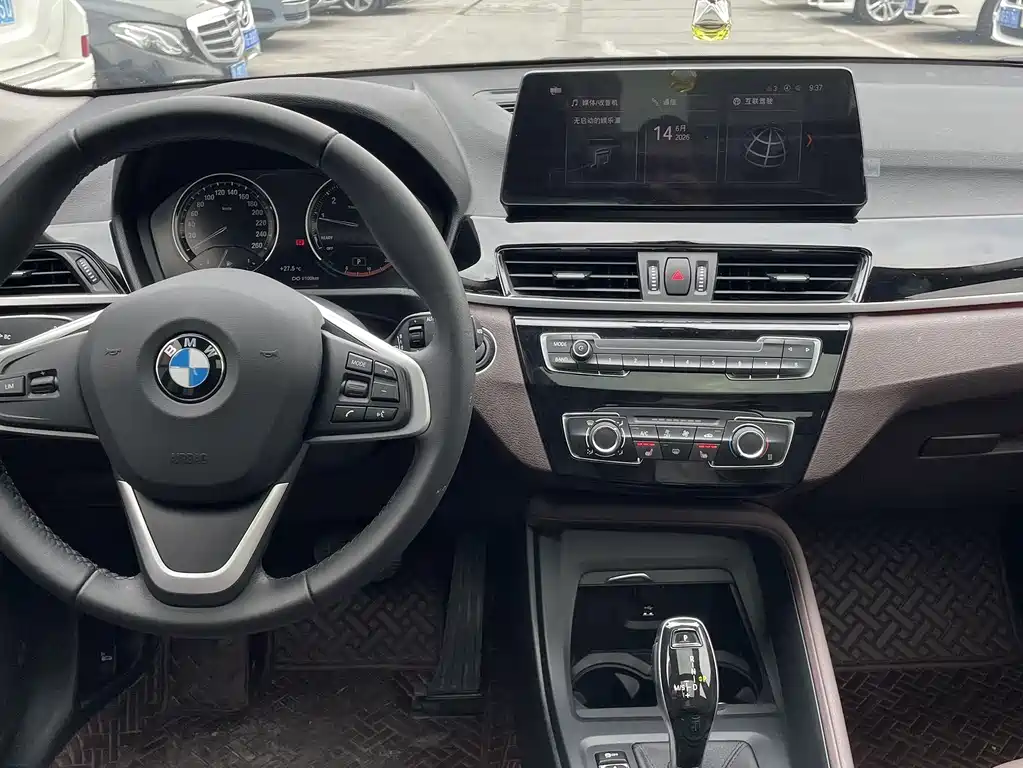 BMW X1 2023 — фото 11
