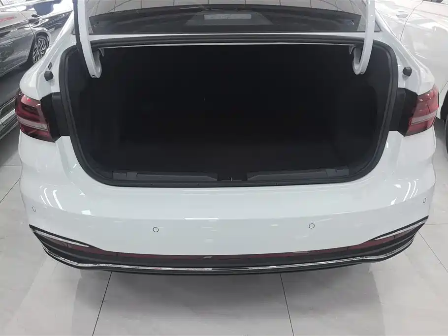 Volkswagen Lavida 2025