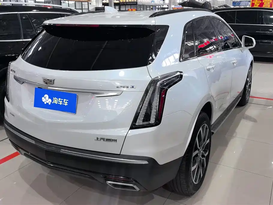 Cadillac XT5 2023 — фото 3