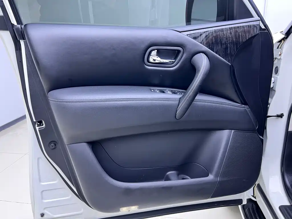Nissan Patrol 2020 — фото 11
