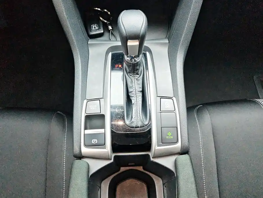 Honda Civic 2020 — фото 16