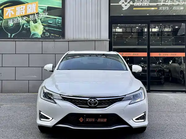 Toyota Reiz 2016