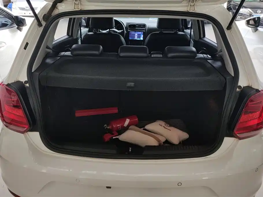 Volkswagen Polo 2015
