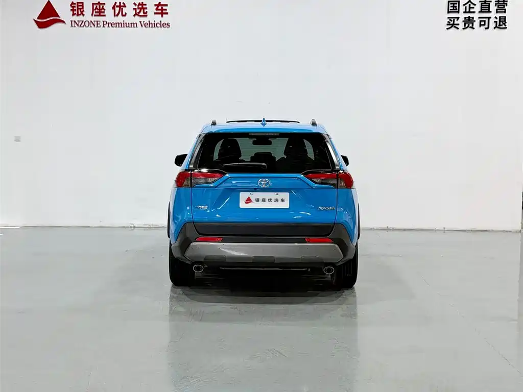 Toyota RAV4 2019 — фото 6