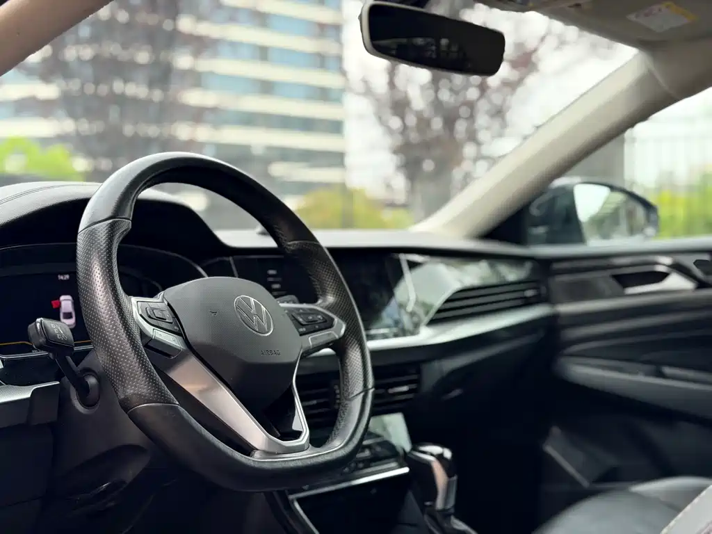 Volkswagen Passat 2022