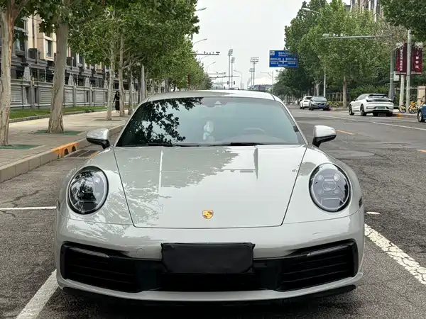 Porsche 911 2020